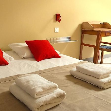 L'Estaminet Hotell Mazille Exteriör bild